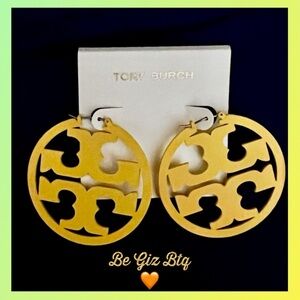 🆕Tory Burch Authentic Yellow Double T Matte Painted Large Hoop Earrings
